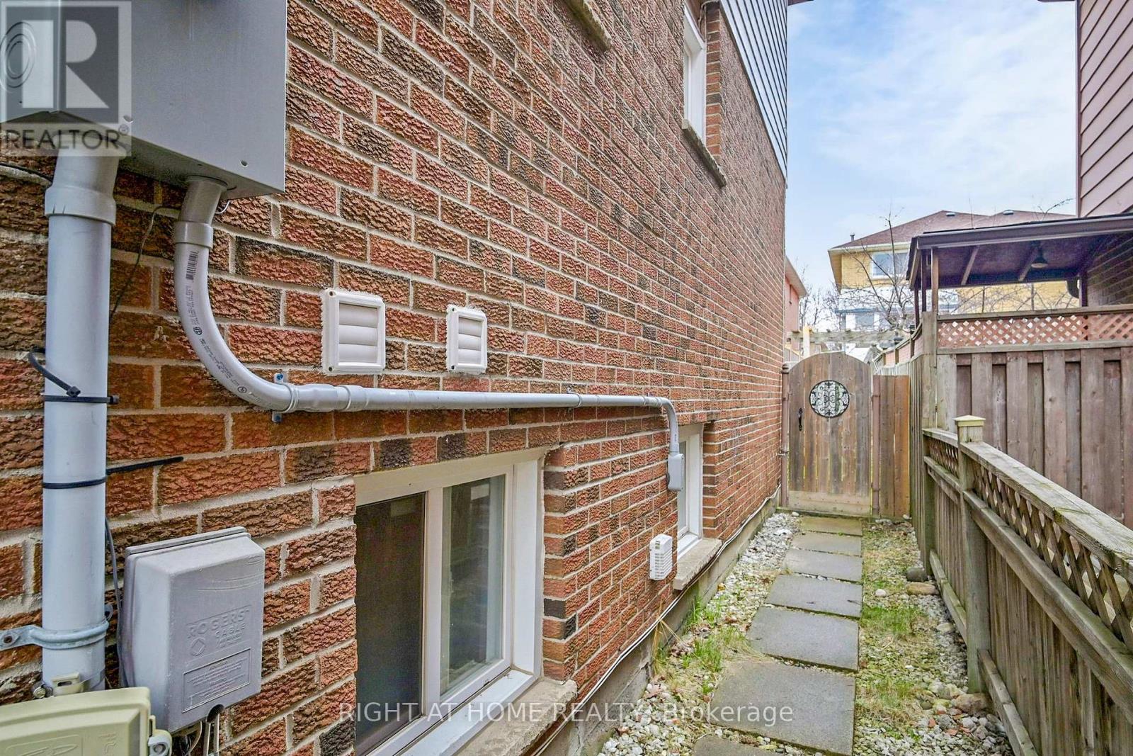 4151 Quaker Hill Drive, Mississauga, Ontario  L5C 3M2 - Photo 49 - W13000058