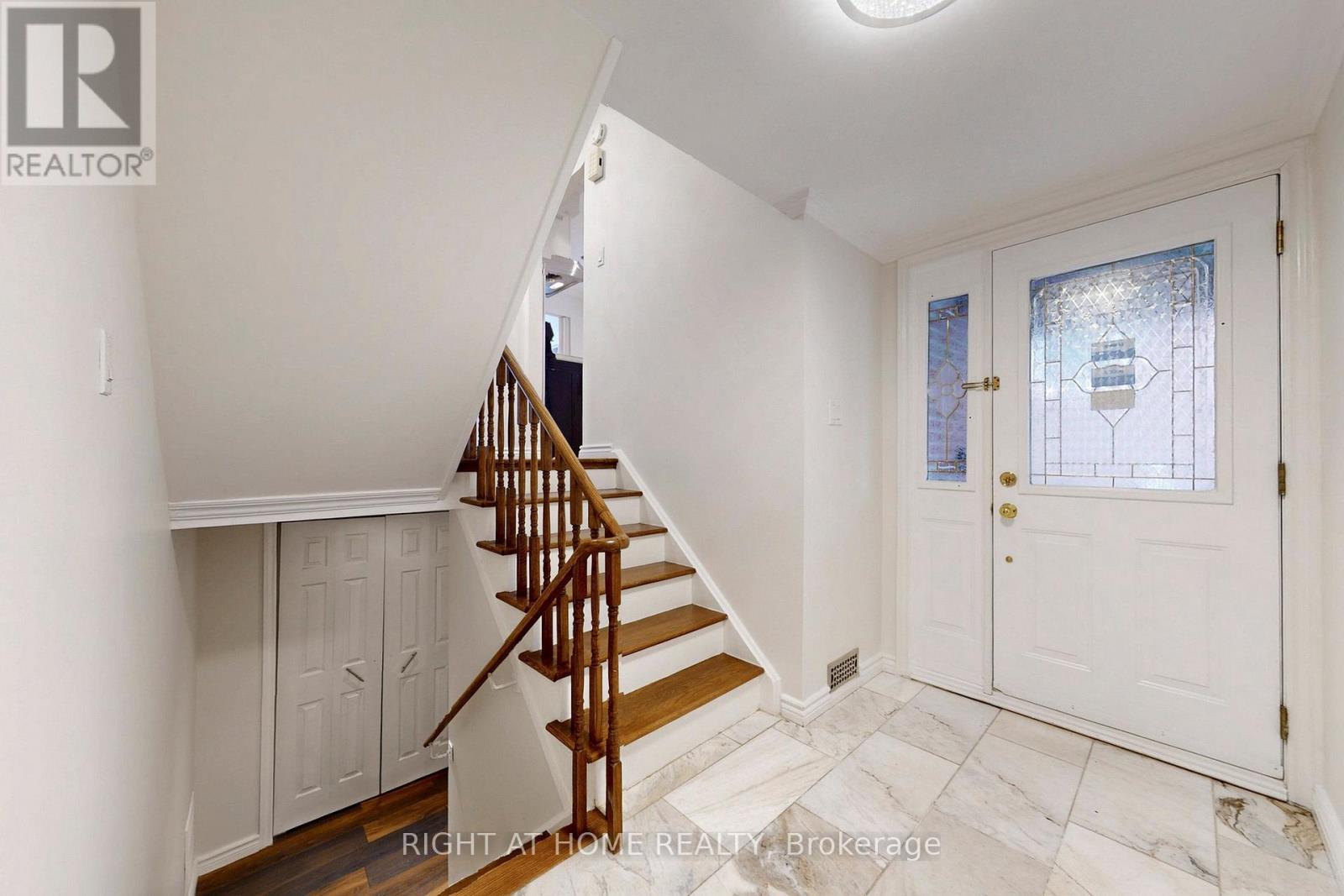 4151 Quaker Hill Drive, Mississauga, Ontario  L5C 3M2 - Photo 35 - W13000058