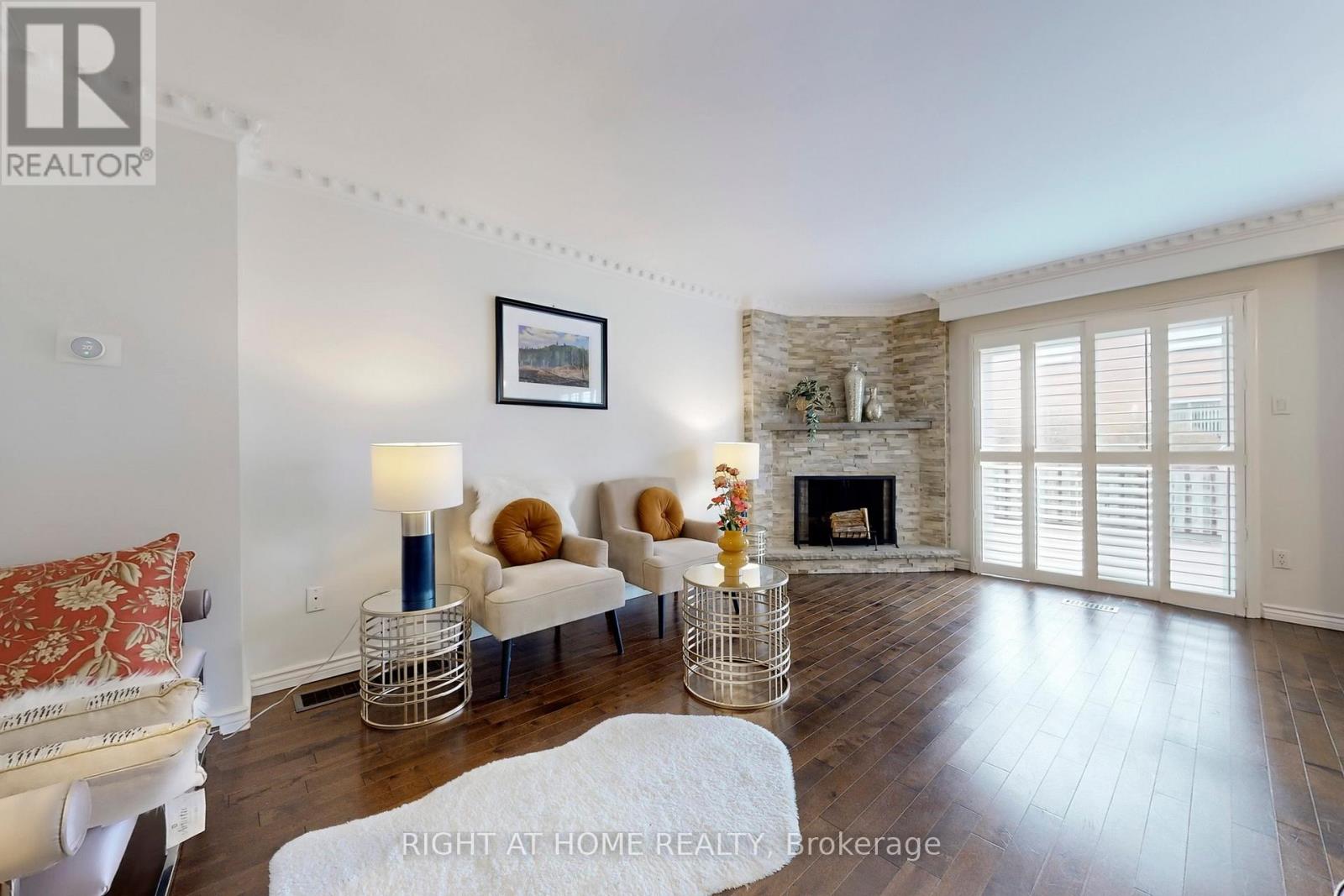 4151 Quaker Hill Drive, Mississauga, Ontario  L5C 3M2 - Photo 5 - W13000058