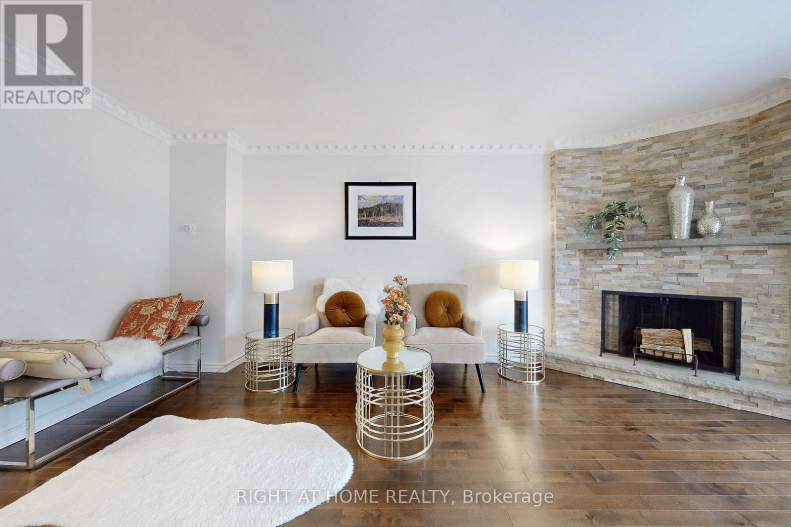 4151 Quaker Hill Drive, Mississauga, Ontario  L5C 3M2 - Photo 6 - W13000058