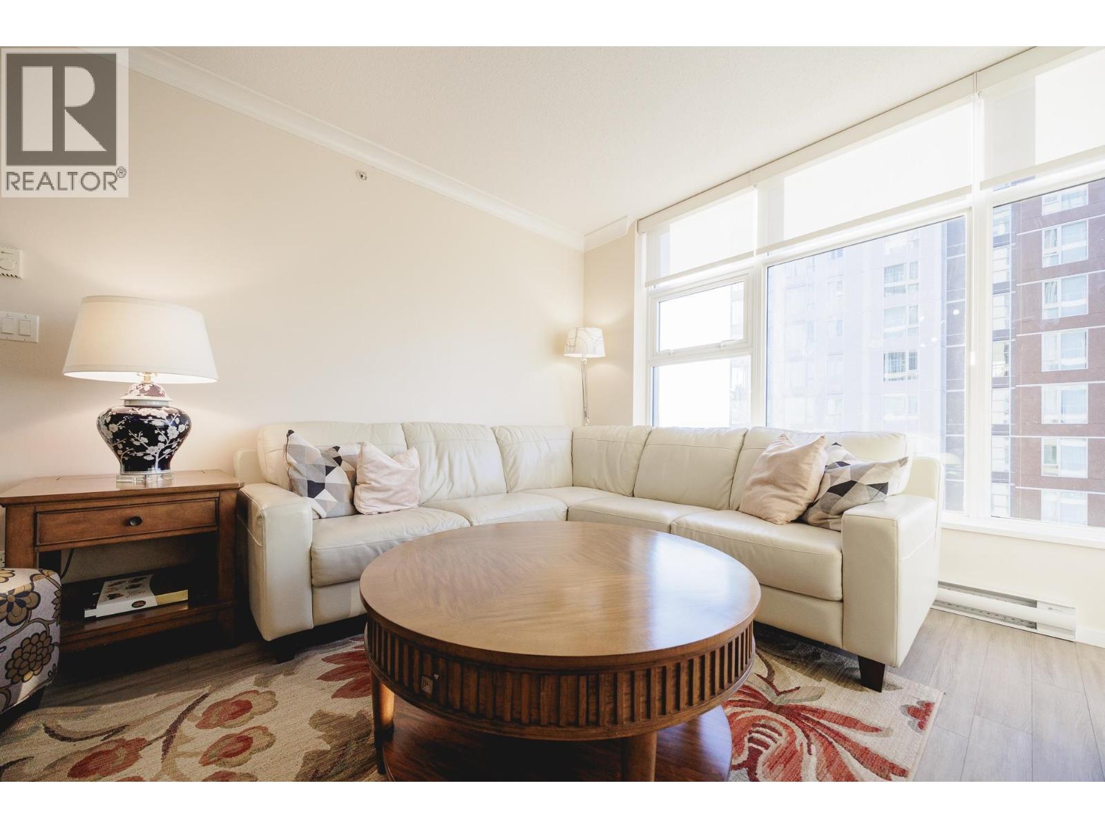 2205 3102 Windsor Gate, Coquitlam, British Columbia V3B 0J3 - Photo 11 - R3111725