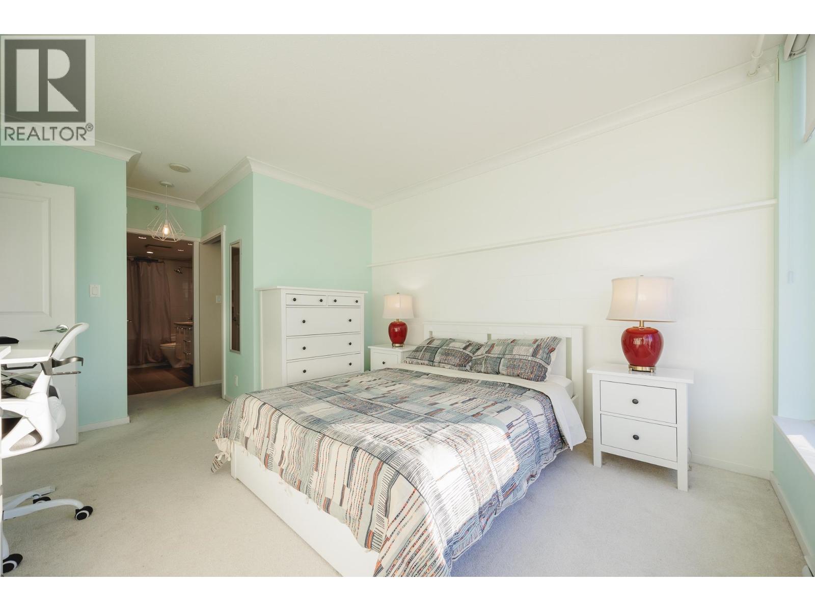 2205 3102 Windsor Gate, Coquitlam, British Columbia V3B 0J3 - Photo 17 - R3111725