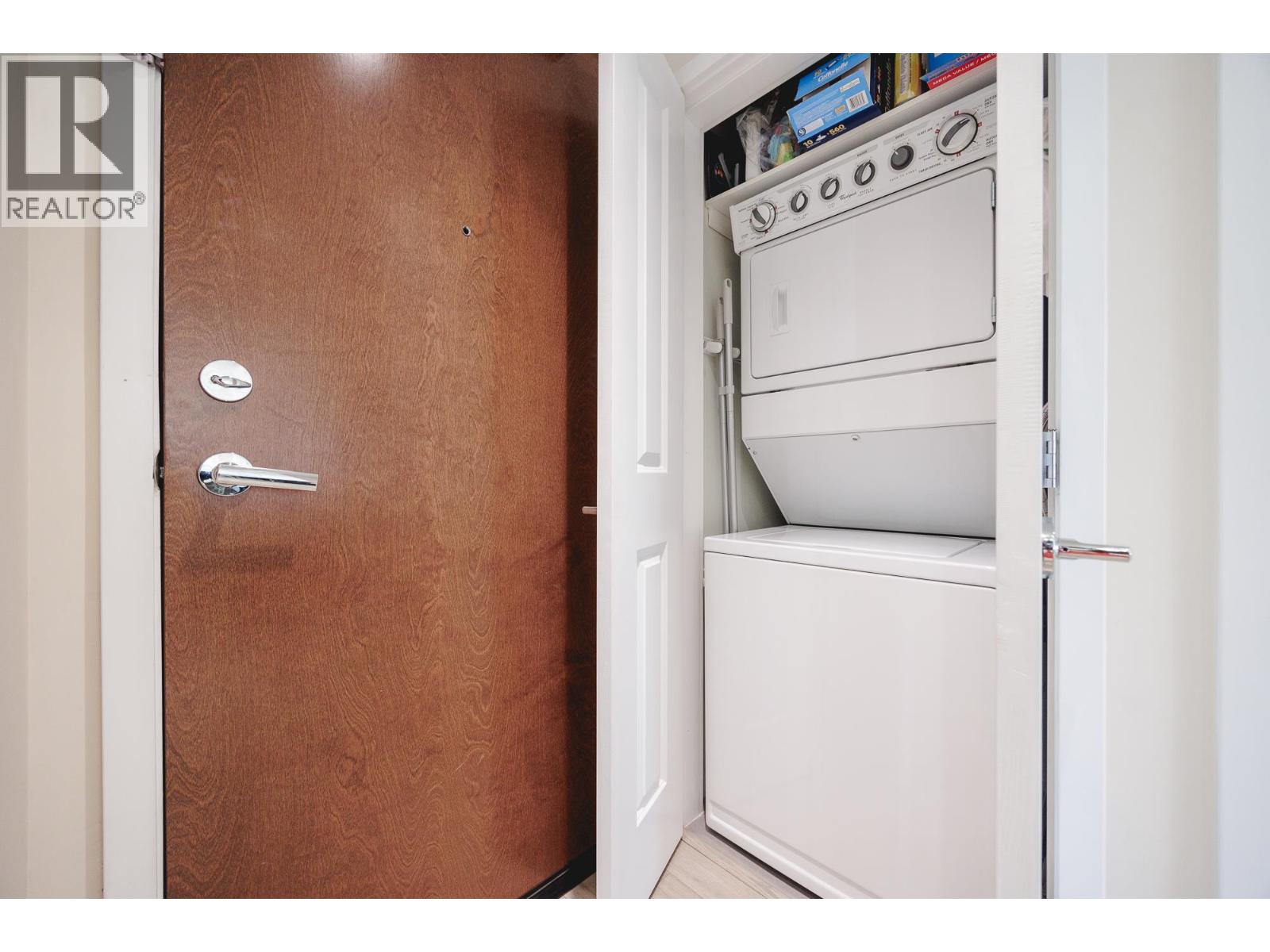 2205 3102 Windsor Gate, Coquitlam, British Columbia V3B 0J3 - Photo 23 - R3111725