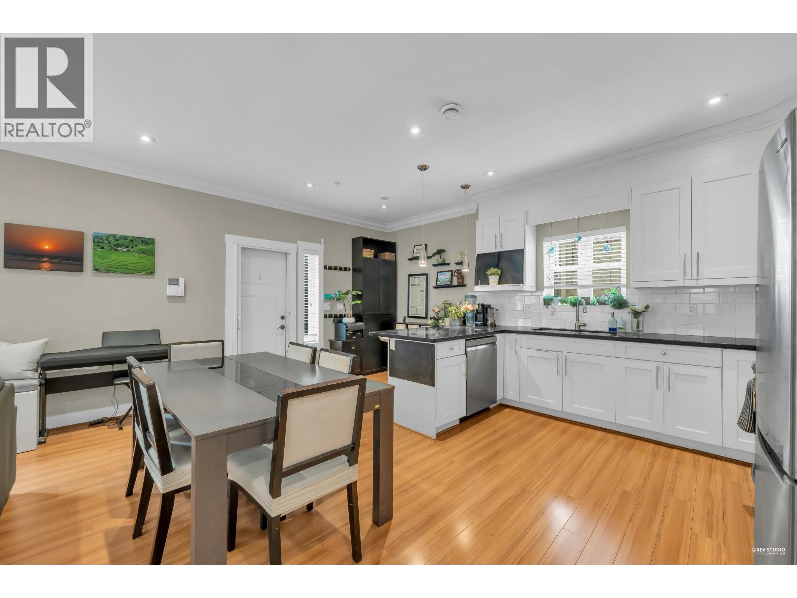 723 E 12th Avenue, Vancouver, British Columbia V5T 2J1 - Photo 10 - R3111730