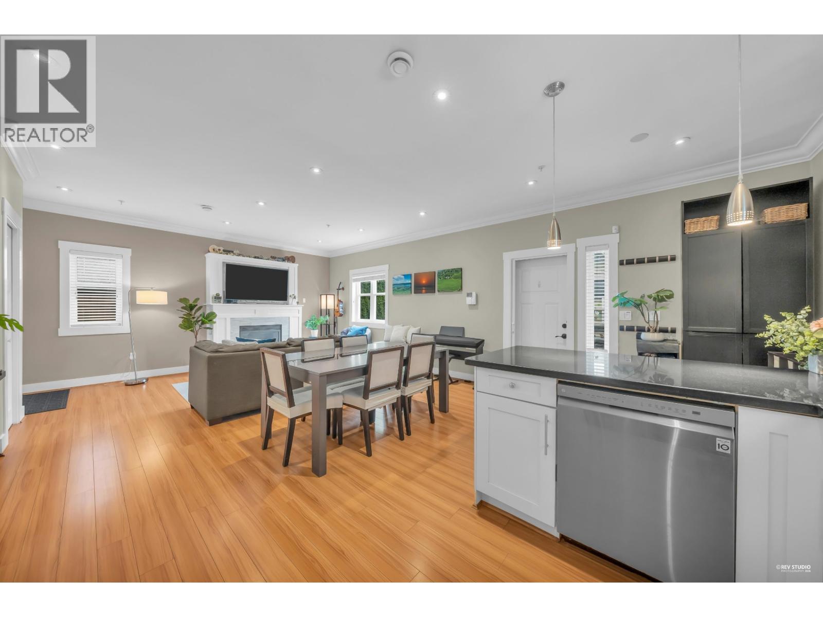 723 E 12th Avenue, Vancouver, British Columbia V5T 2J1 - Photo 8 - R3111730