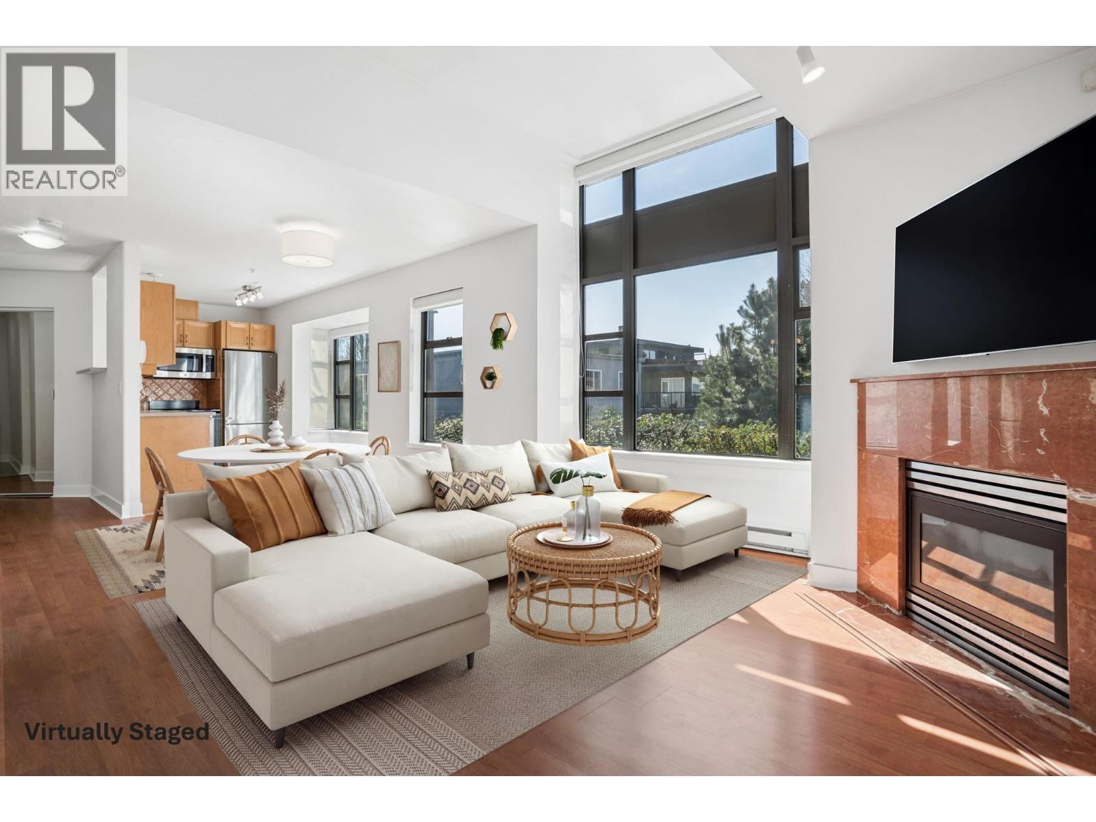 305 2119 YEW STREET, Vancouver, British Columbia