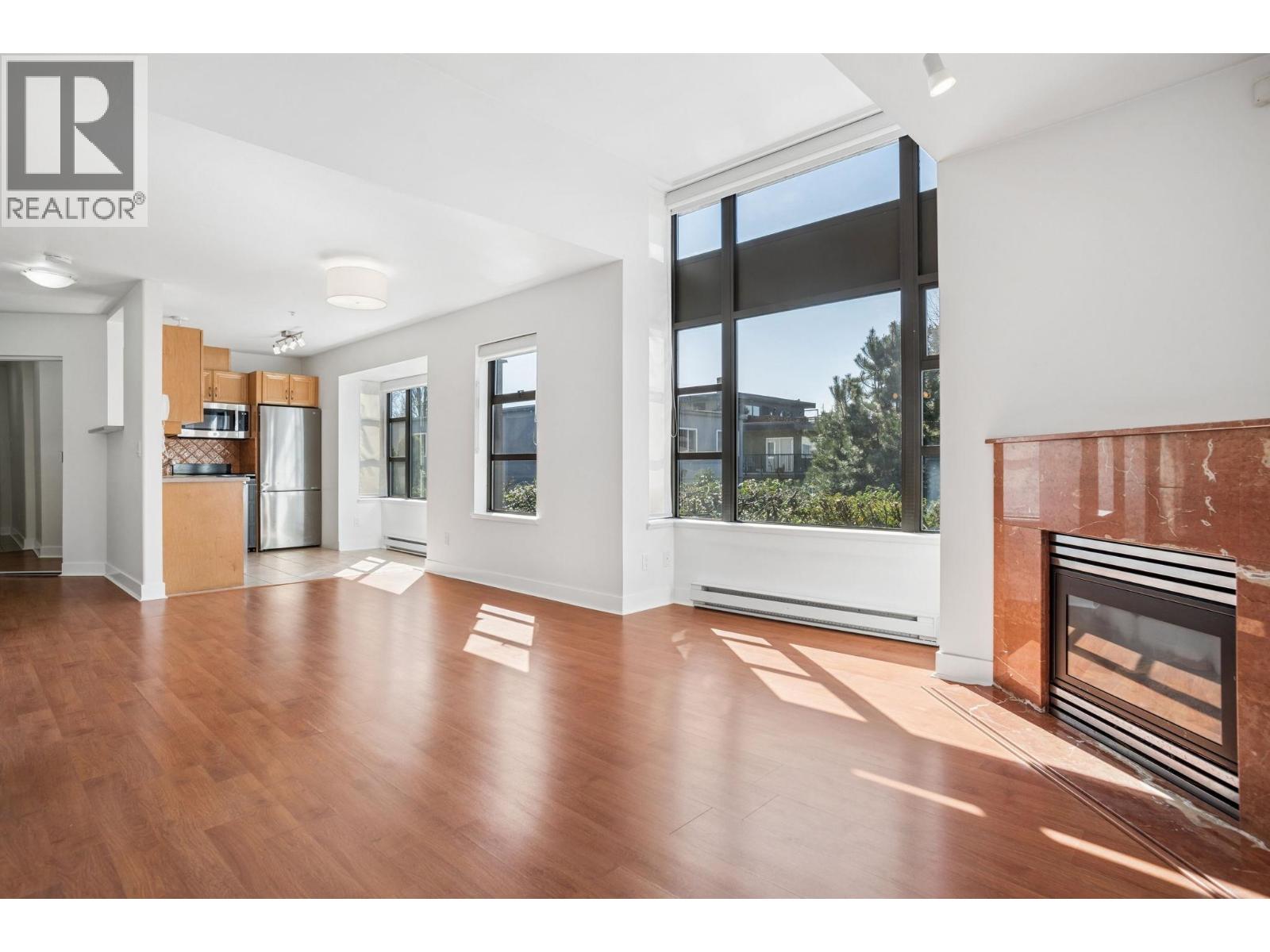 305 2119 Yew Street, Vancouver, British Columbia V6K 3G6 - Photo 2 - R3111731