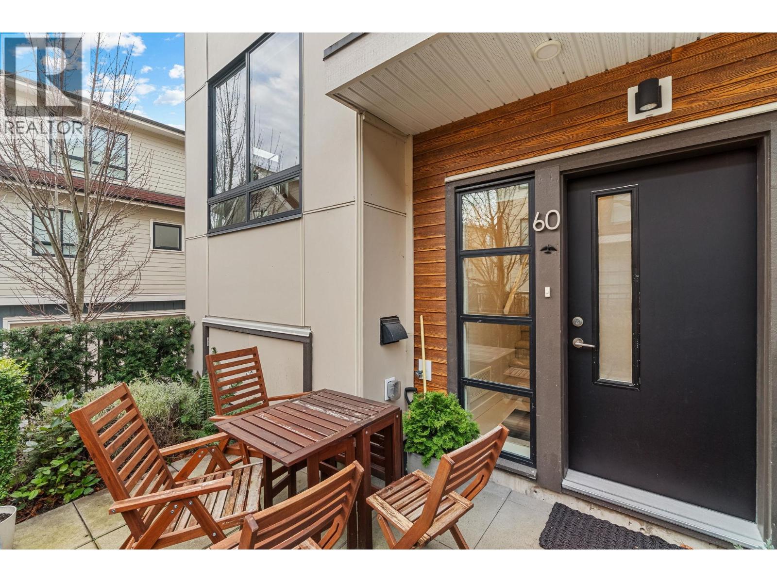 60 10199 River Drive, Richmond, British Columbia V6X 1Z2 - Photo 2 - R3111753