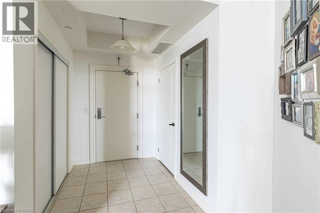 2300 Upper Middle Road W Unit# 301, Oakville, Ontario  L6M 0T4 - Photo 2 - 40821091