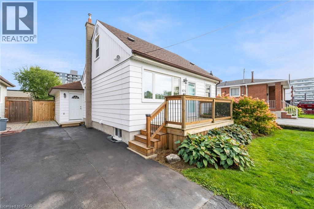 475 East 38th Street, Hamilton, Ontario  L8V 4G7 - Photo 2 - 40820915