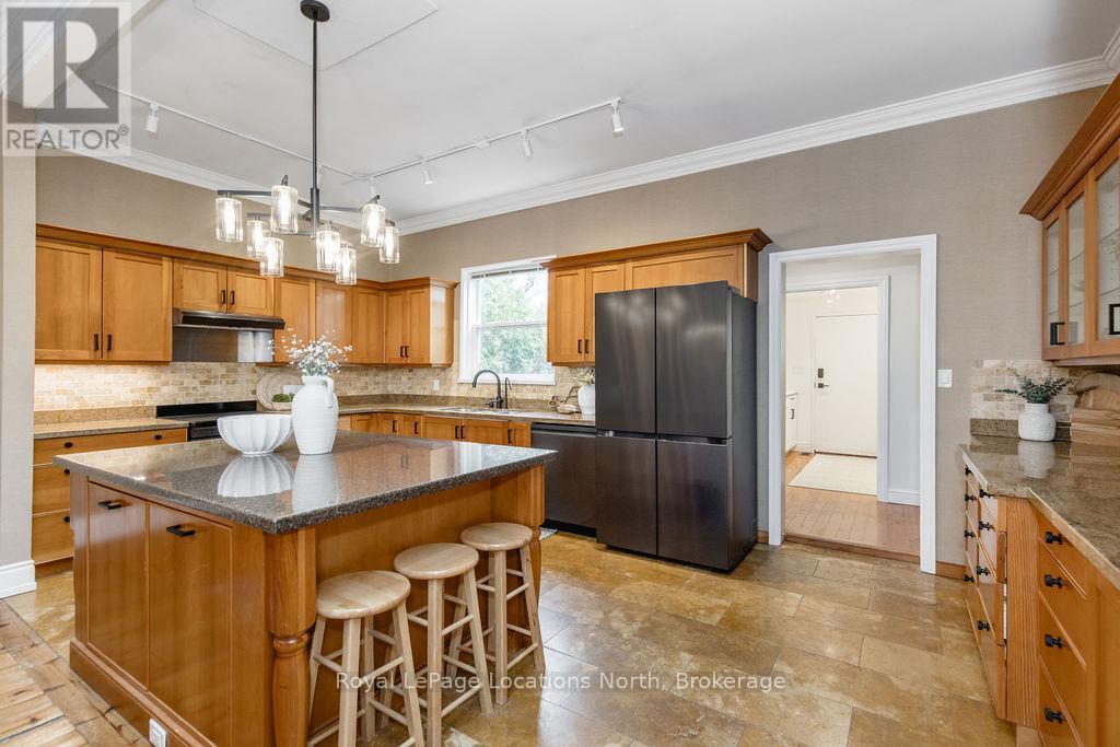 795853 Grey 19 Road, Collingwood, Ontario L9Y 3Y9 - Photo 16 - S13002436