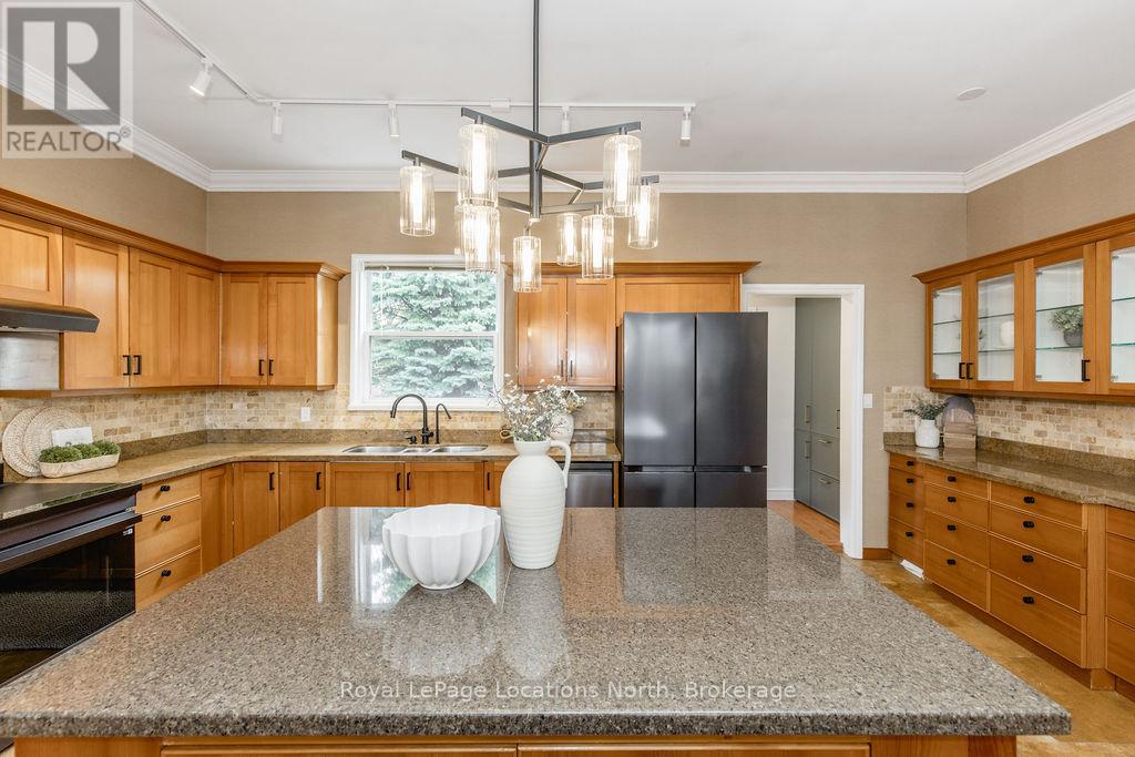 795853 Grey 19 Road, Collingwood, Ontario L9Y 3Y9 - Photo 18 - S13002436