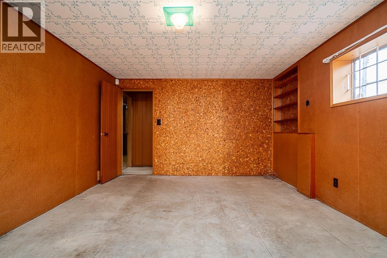 1634 Ross Road, North Vancouver, British Columbia  V7J 1V4 - Photo 27 - R3110908