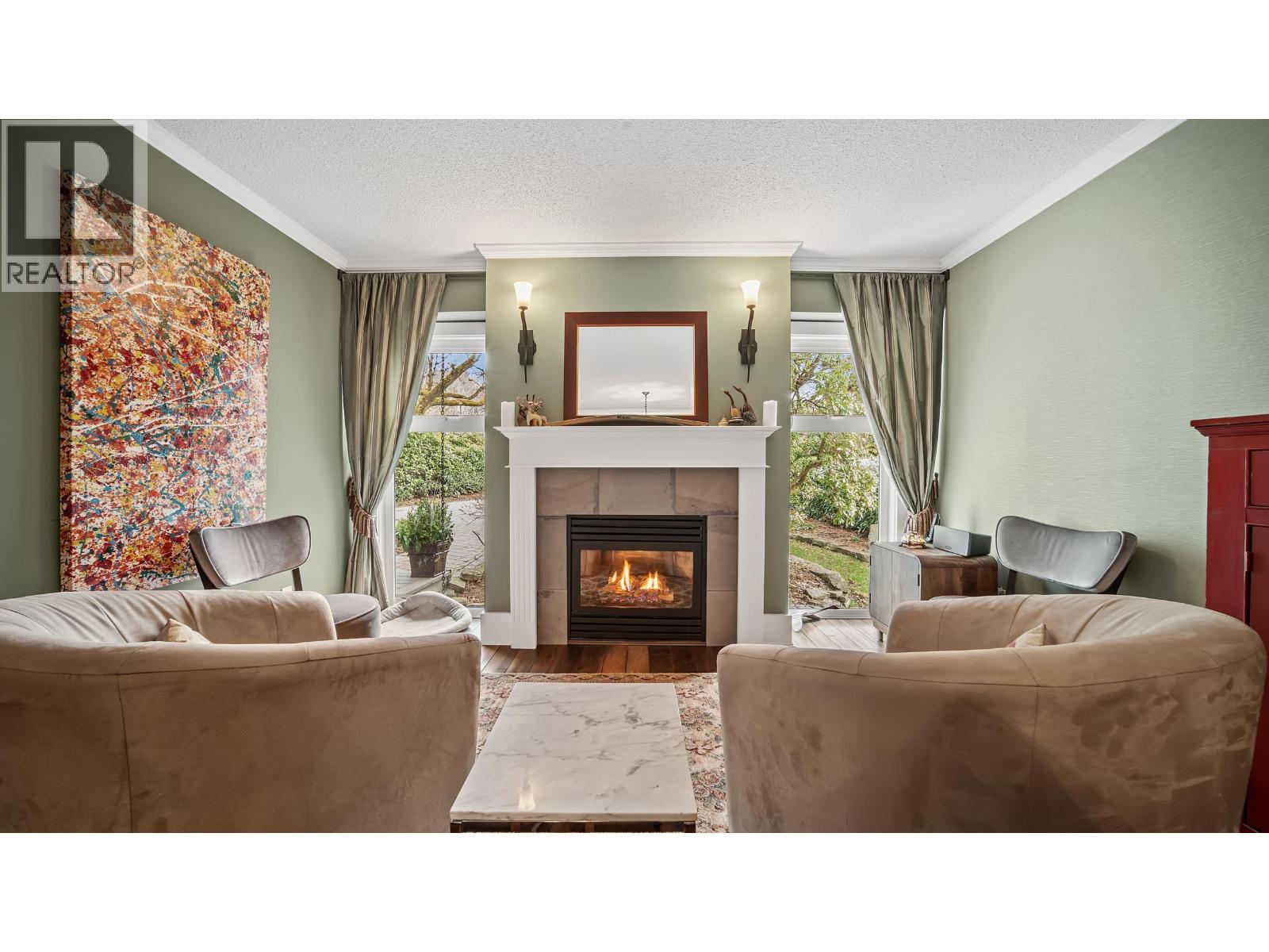 5503 Brookdale Court, Burnaby, British Columbia  V5B 2C6 - Photo 4 - R3111770