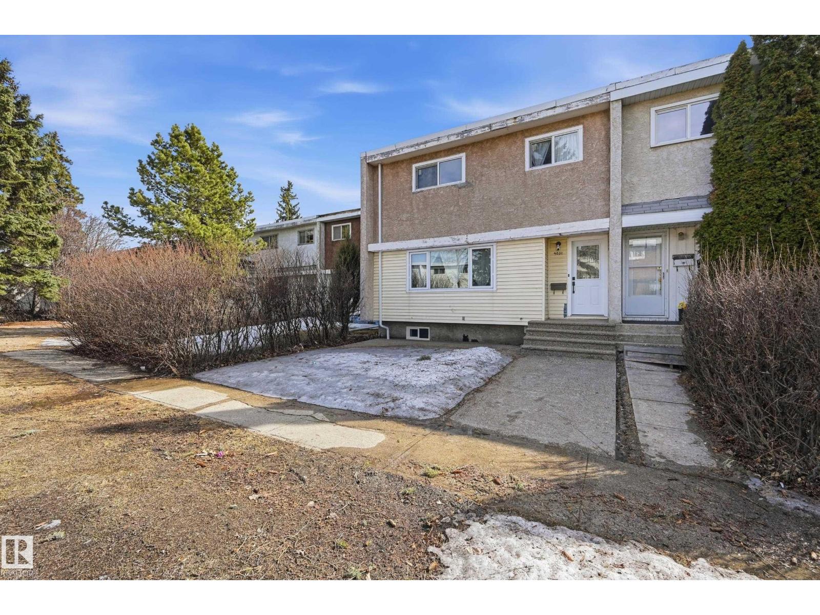 9031 133 Avenue Nw, Edmonton, Alberta  T5E 1C4 - Photo 2 - E4482372