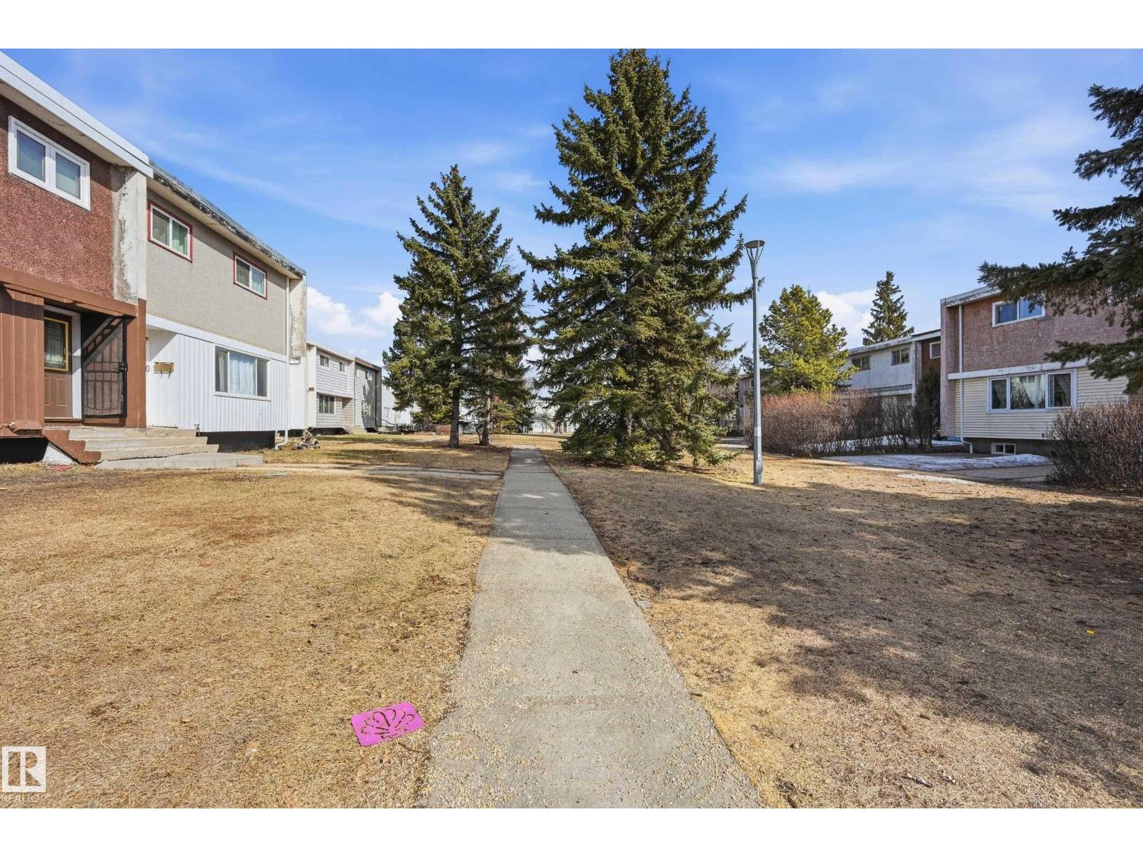 9031 133 Avenue Nw, Edmonton, Alberta  T5E 1C4 - Photo 4 - E4482372