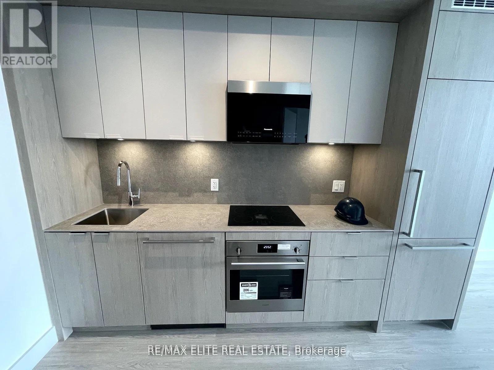 512 - 6 Greenbriar Road, Toronto, Ontario  M2K 1H4 - Photo 2 - C13002438