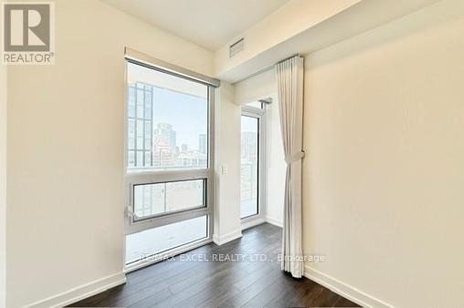 3303 - 89 Church Street, Toronto, Ontario  M5C 0B7 - Photo 4 - C13002458