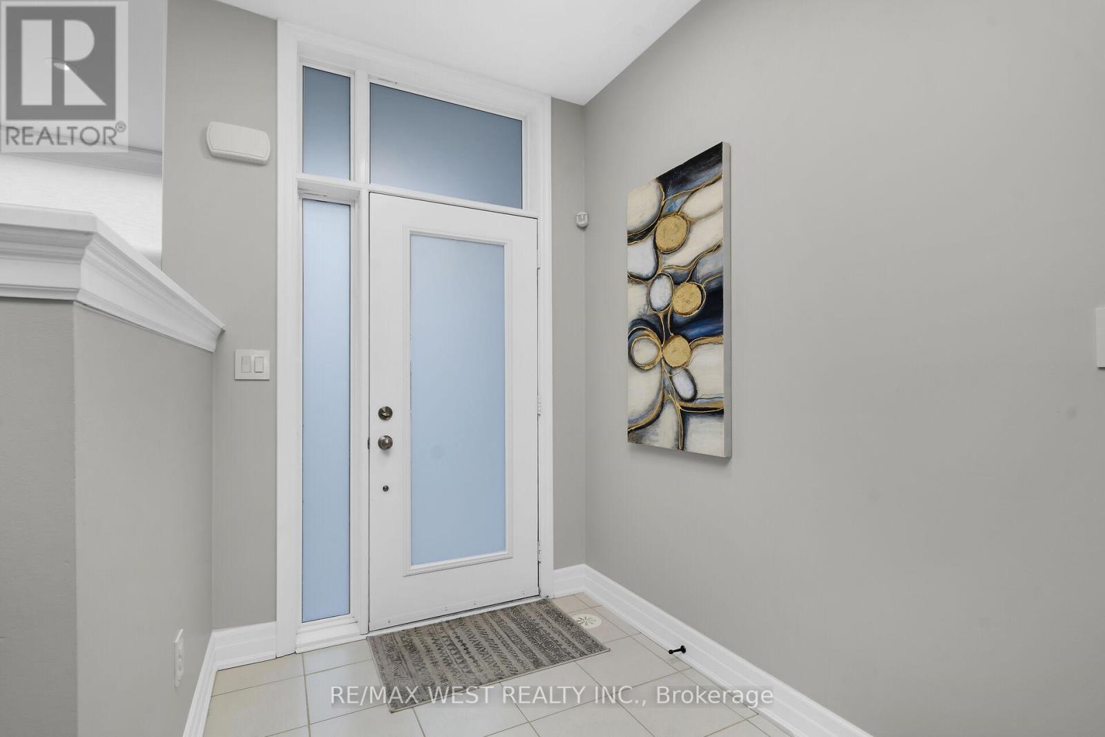 8208 Pine Valley Drive, Vaughan, Ontario  L4L 0H6 - Photo 2 - N13002288