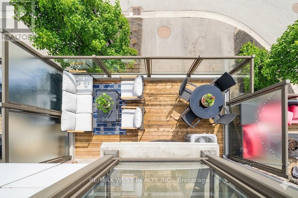 8208 Pine Valley Drive, Vaughan, Ontario  L4L 0H6 - Photo 25 - N13002288