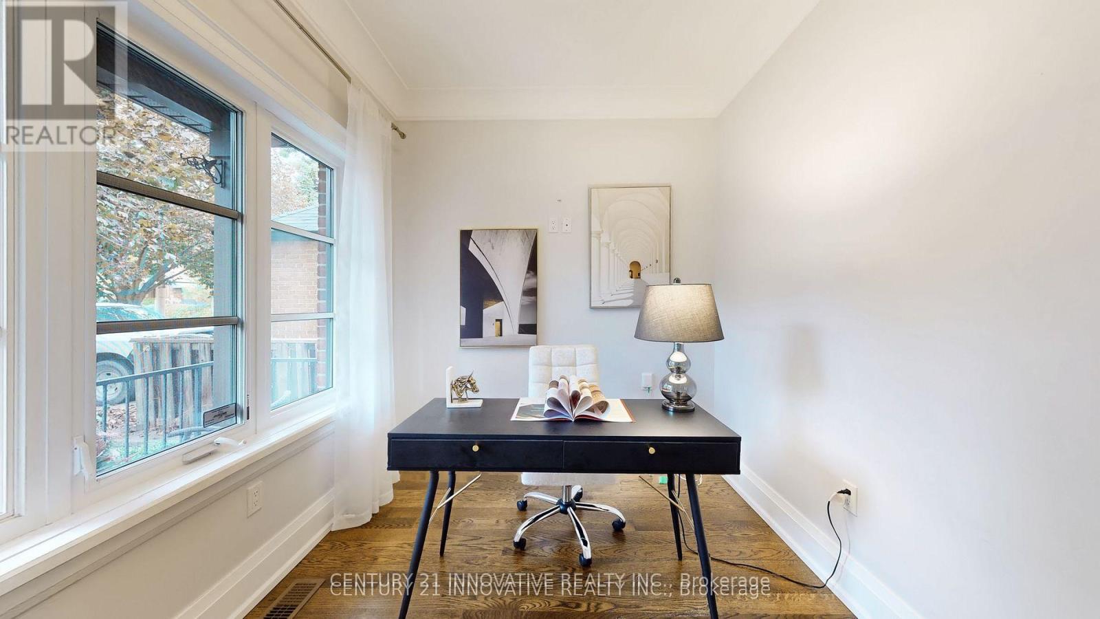 1 Dustan Crescent, Toronto, Ontario  M4J 4G4 - Photo 6 - E13002418