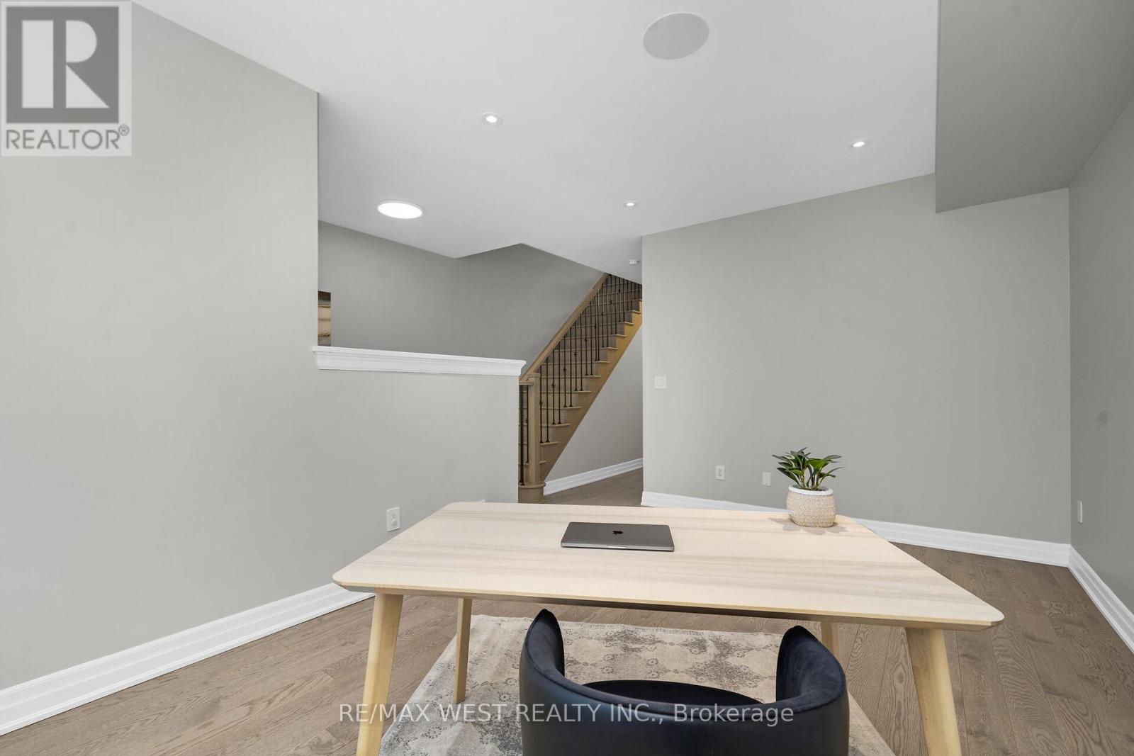 8208 Pine Valley Drive, Vaughan, Ontario  L4L 0H6 - Photo 5 - N13002288