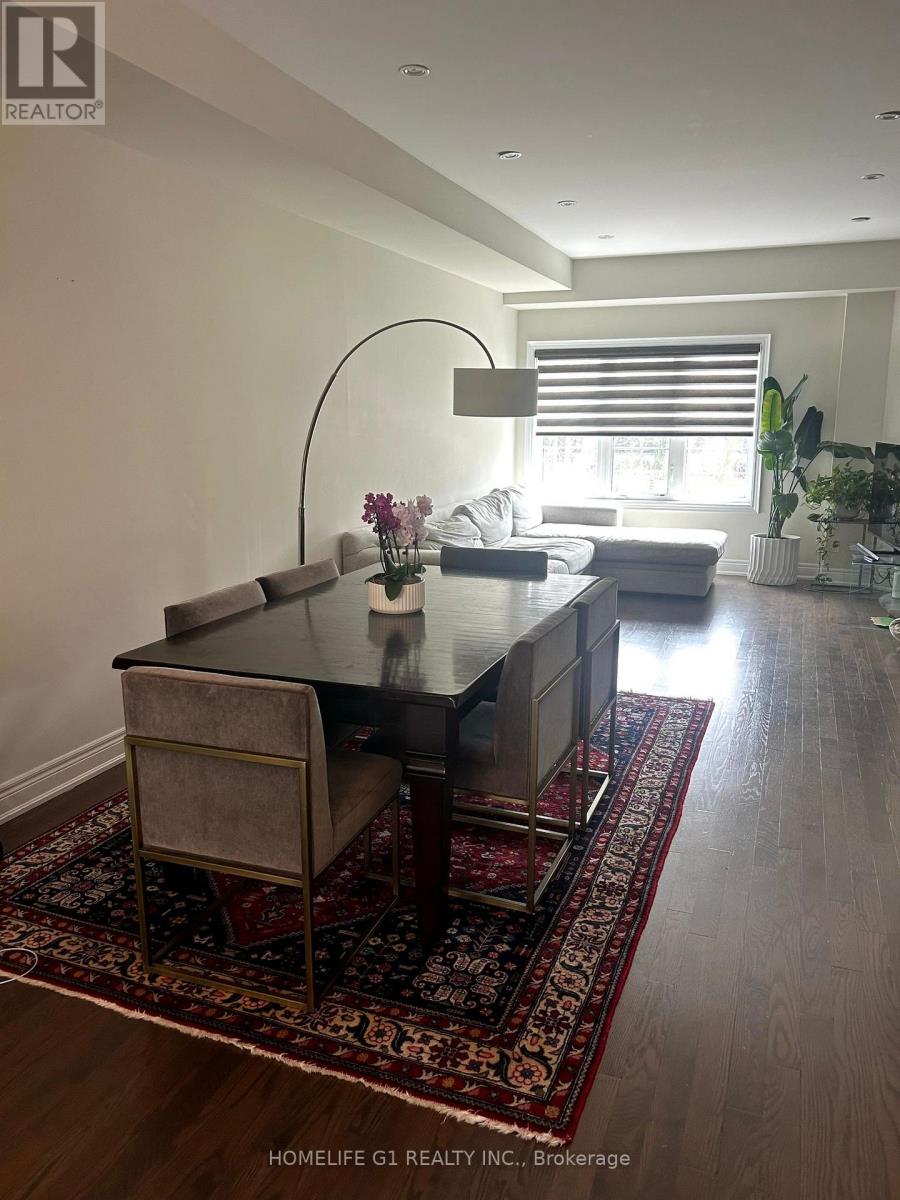 67 Dryden Way, Toronto, Ontario  M9R 0B2 - Photo 5 - W12993442