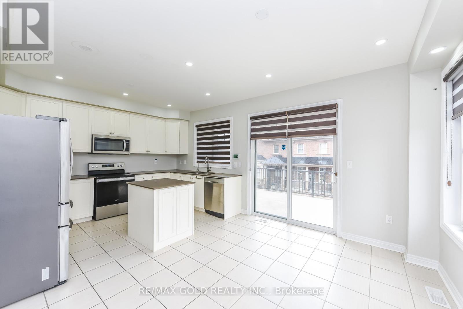 5 Remembrance Road, Brampton, Ontario  L7A 4Z1 - Photo 20 - W12994718