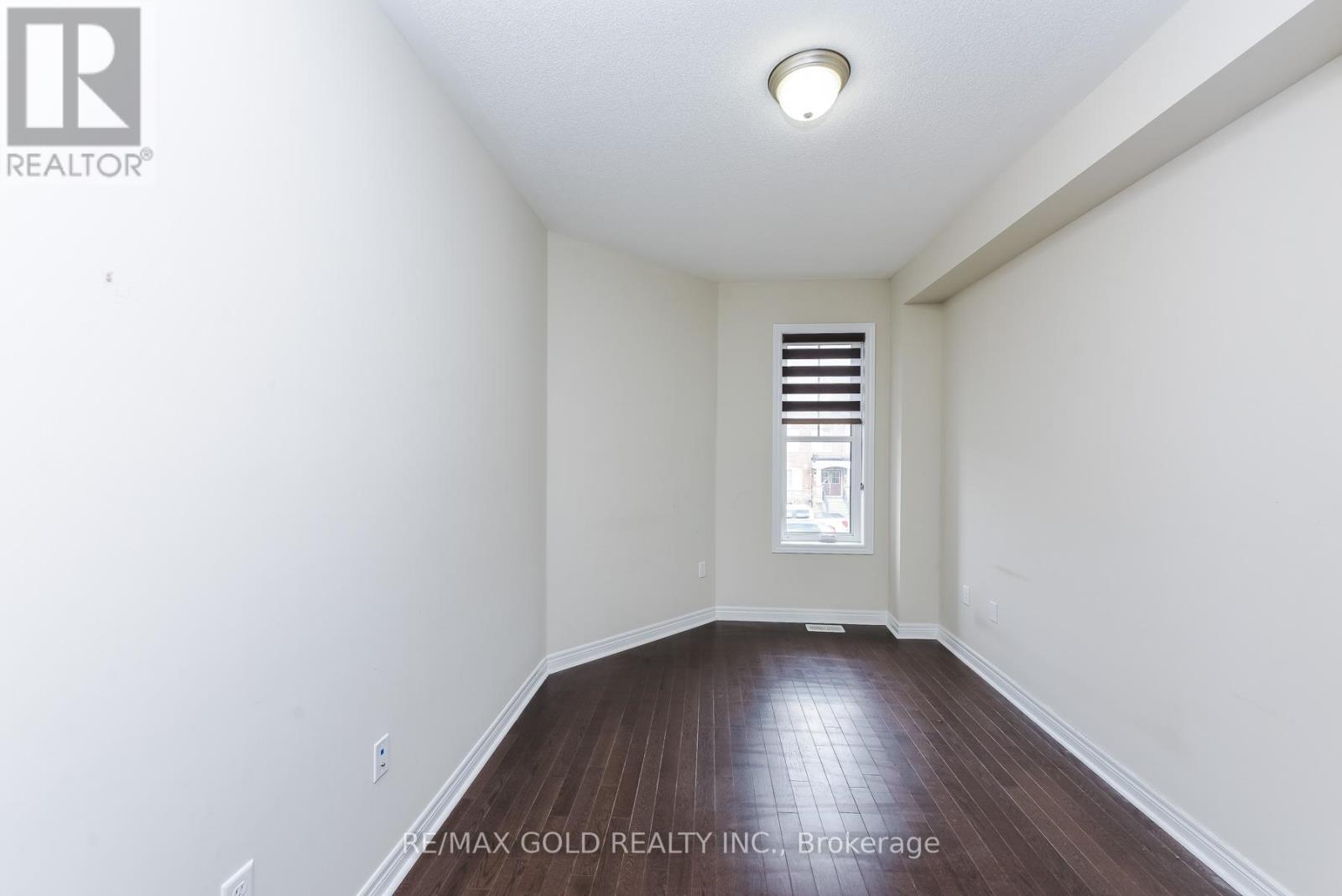 5 Remembrance Road, Brampton, Ontario  L7A 4Z1 - Photo 16 - W12994718