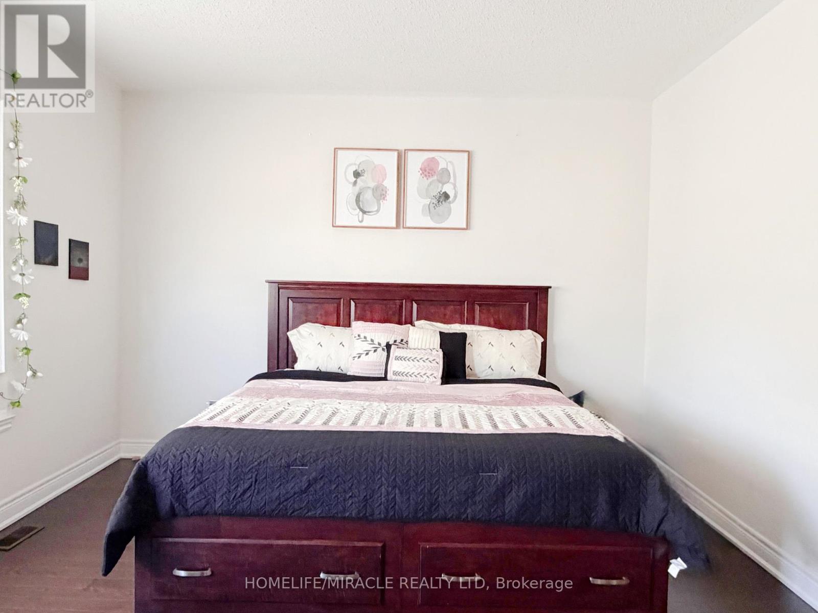 16 Lyle Way, Brampton, Ontario  L6X 5P8 - Photo 28 - W12951398