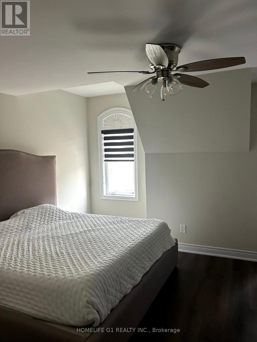 67 Dryden Way, Toronto, Ontario  M9R 0B2 - Photo 10 - W12993442