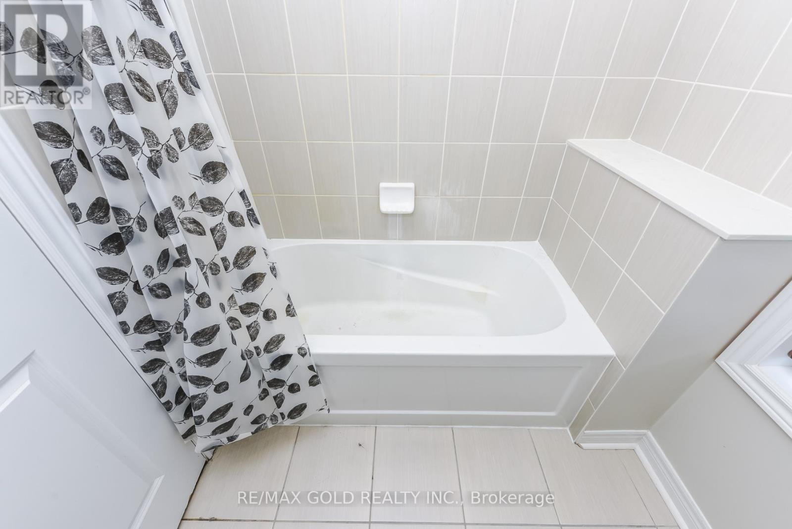 5 Remembrance Road, Brampton, Ontario  L7A 4Z1 - Photo 33 - W12994718