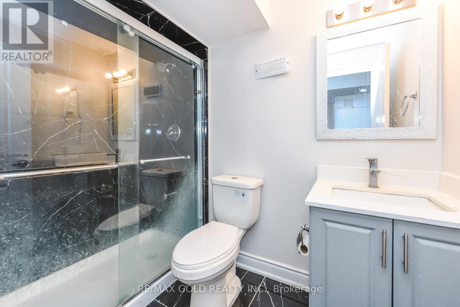 5 Remembrance Road, Brampton, Ontario  L7A 4Z1 - Photo 45 - W12994718