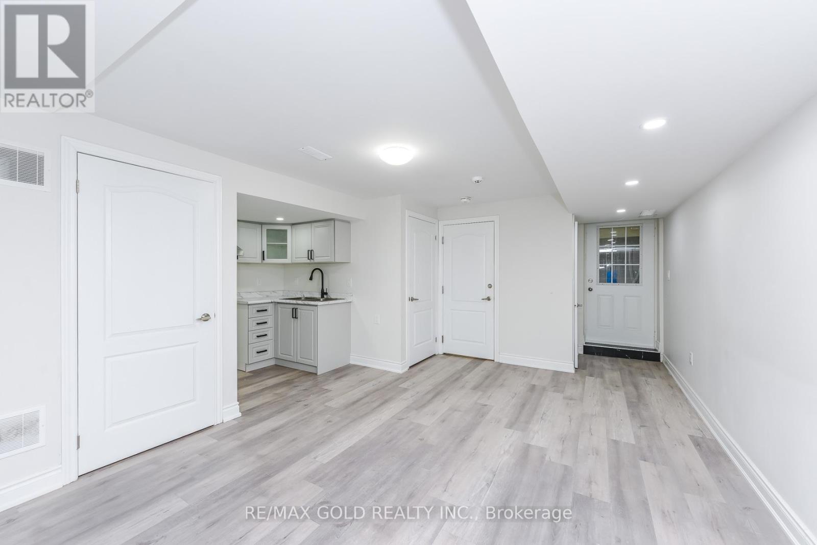 5 Remembrance Road, Brampton, Ontario  L7A 4Z1 - Photo 42 - W12994718