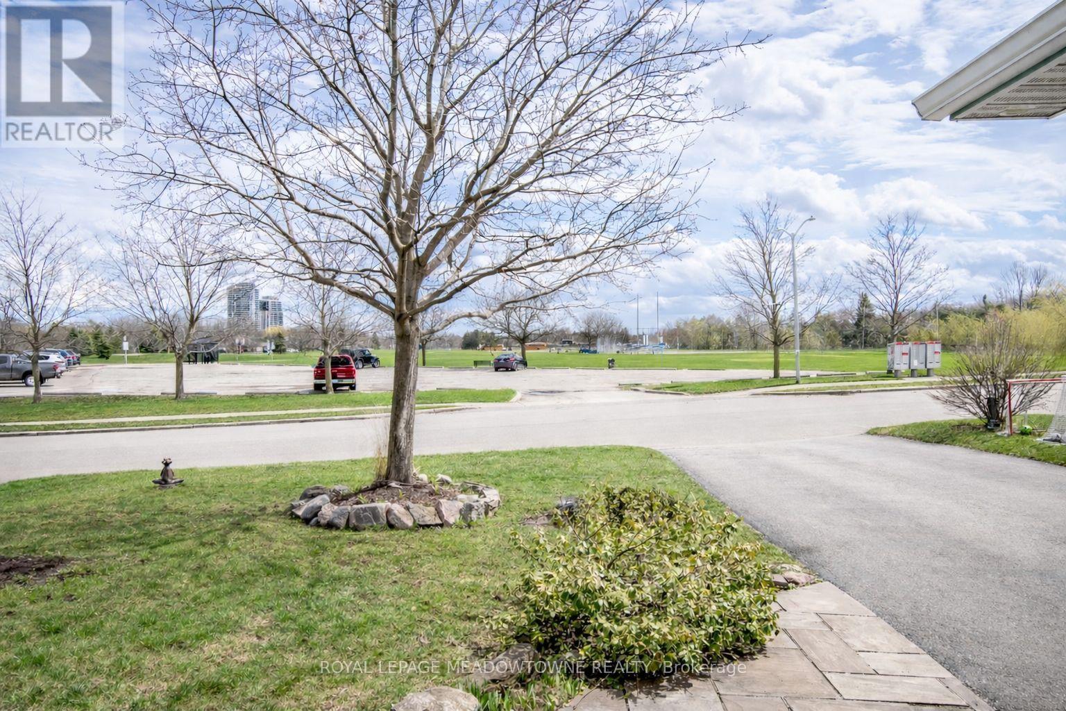 289 Parkway Drive W, Milton, Ontario  L9T 1A7 - Photo 7 - W13002320