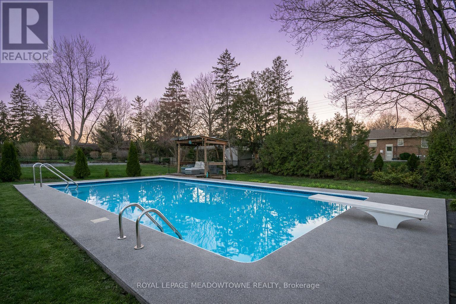 289 Parkway Drive W, Milton, Ontario  L9T 1A7 - Photo 5 - W13002320