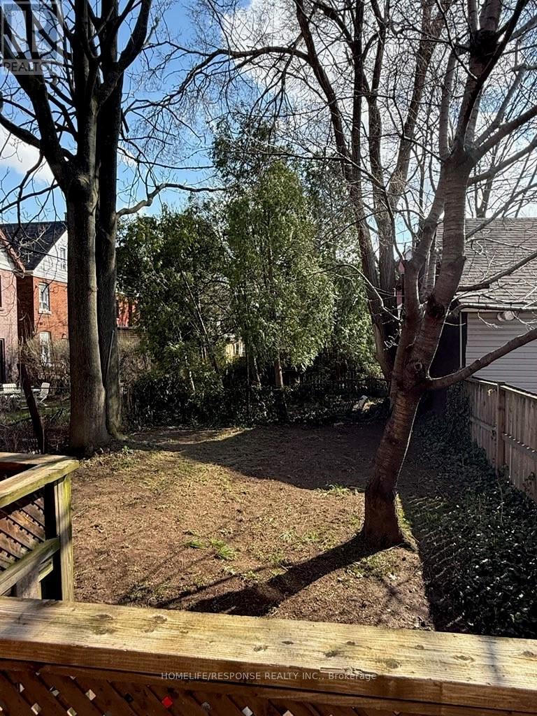 104 Francis Street, Hamilton, Ontario  L8L 3V5 - Photo 16 - X12648270