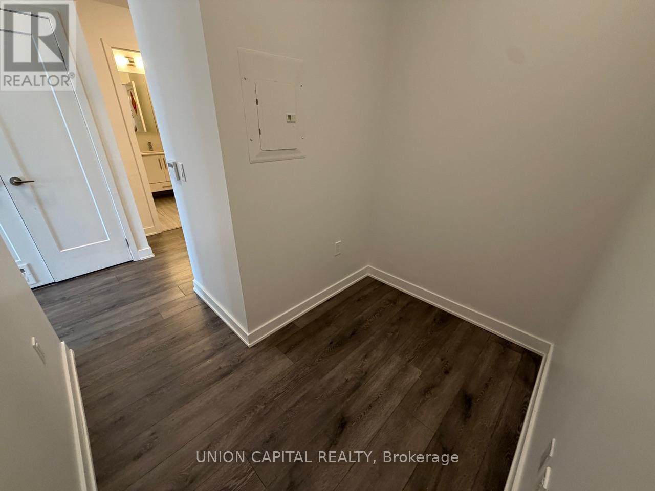 1201 - 105 Oneida Crescent, Richmond Hill, Ontario  L4B 0H6 - Photo 8 - N13002386