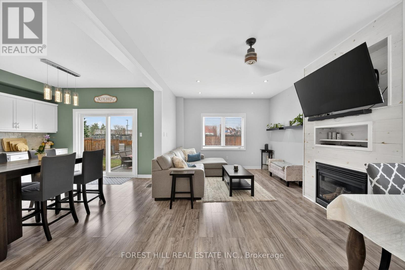 18 Dresden Court, Georgina, Ontario  L4P 4H6 - Photo 9 - N13002494