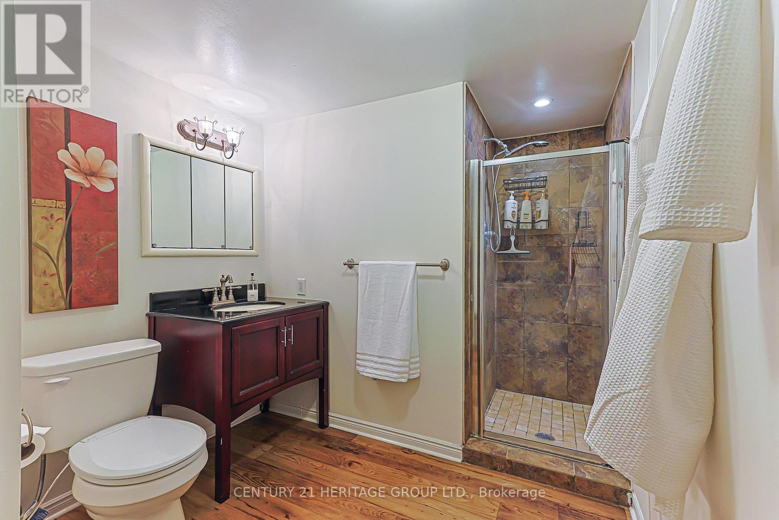 23 Amberglen Court, East Gwillimbury, Ontario  L9N 1J6 - Photo 16 - N13002502