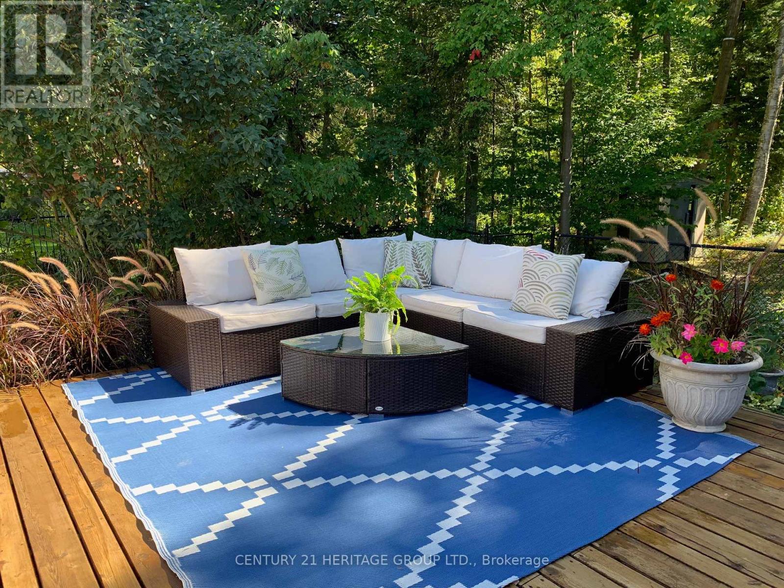 23 Amberglen Court, East Gwillimbury, Ontario  L9N 1J6 - Photo 19 - N13002502