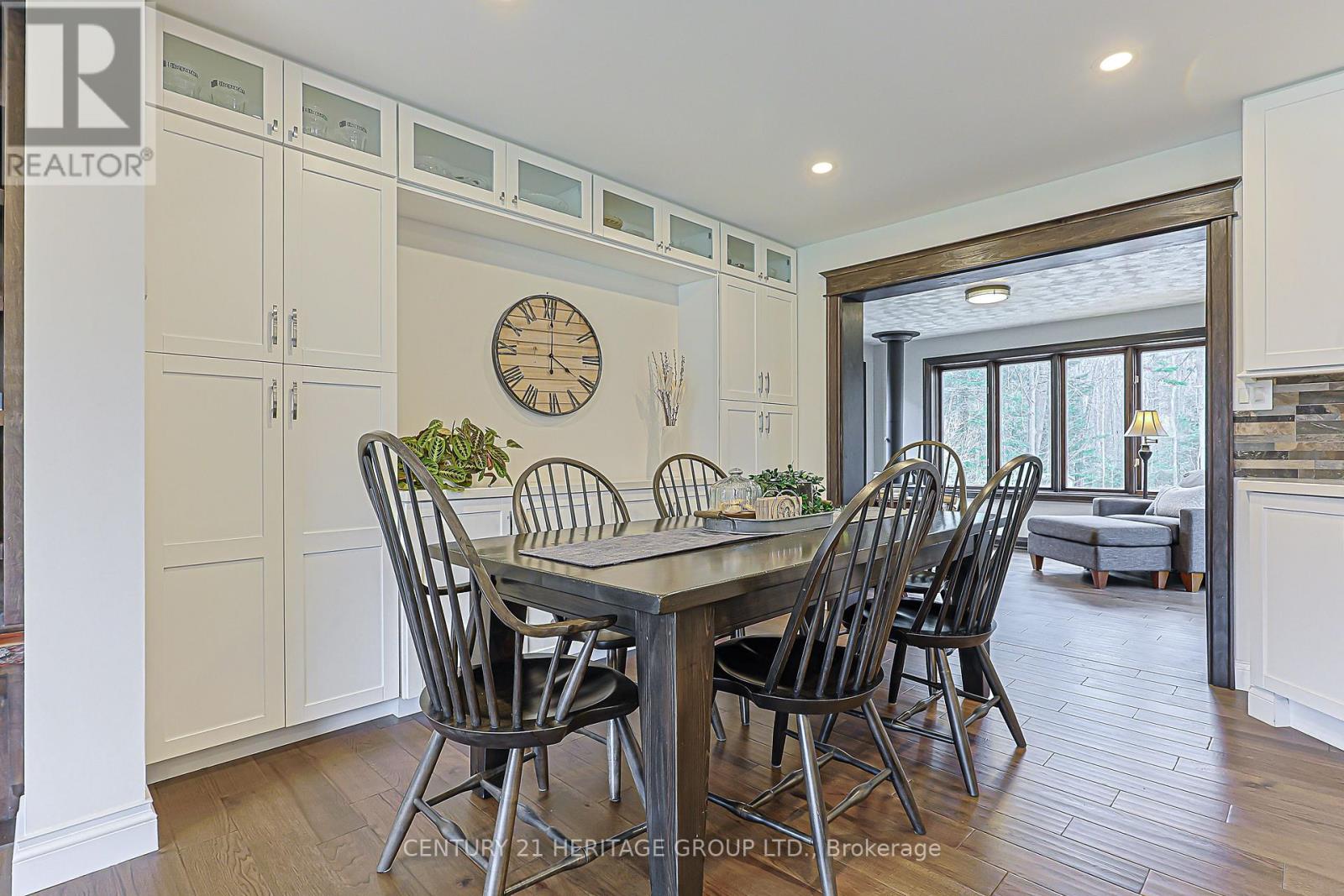 23 Amberglen Court, East Gwillimbury, Ontario  L9N 1J6 - Photo 5 - N13002502