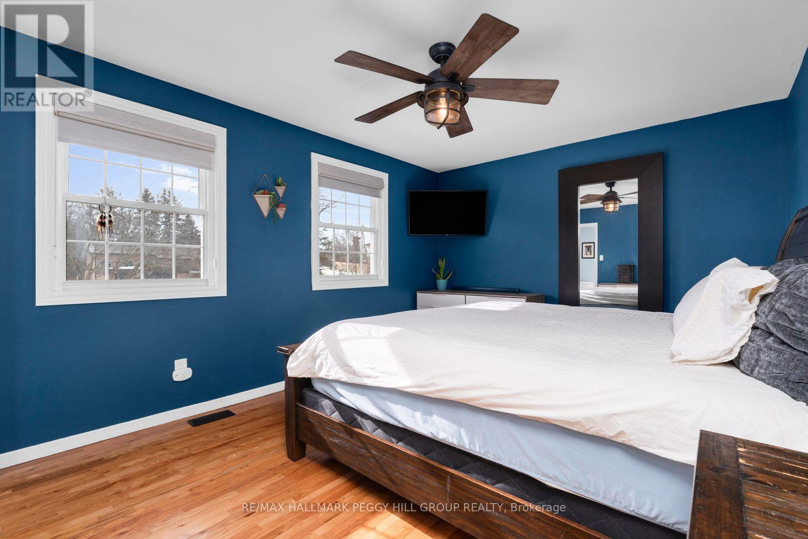 12 Peacock Lane, Barrie (Allandale Heights), Ontario  L4N 3R5 - Photo 8 - S13002512