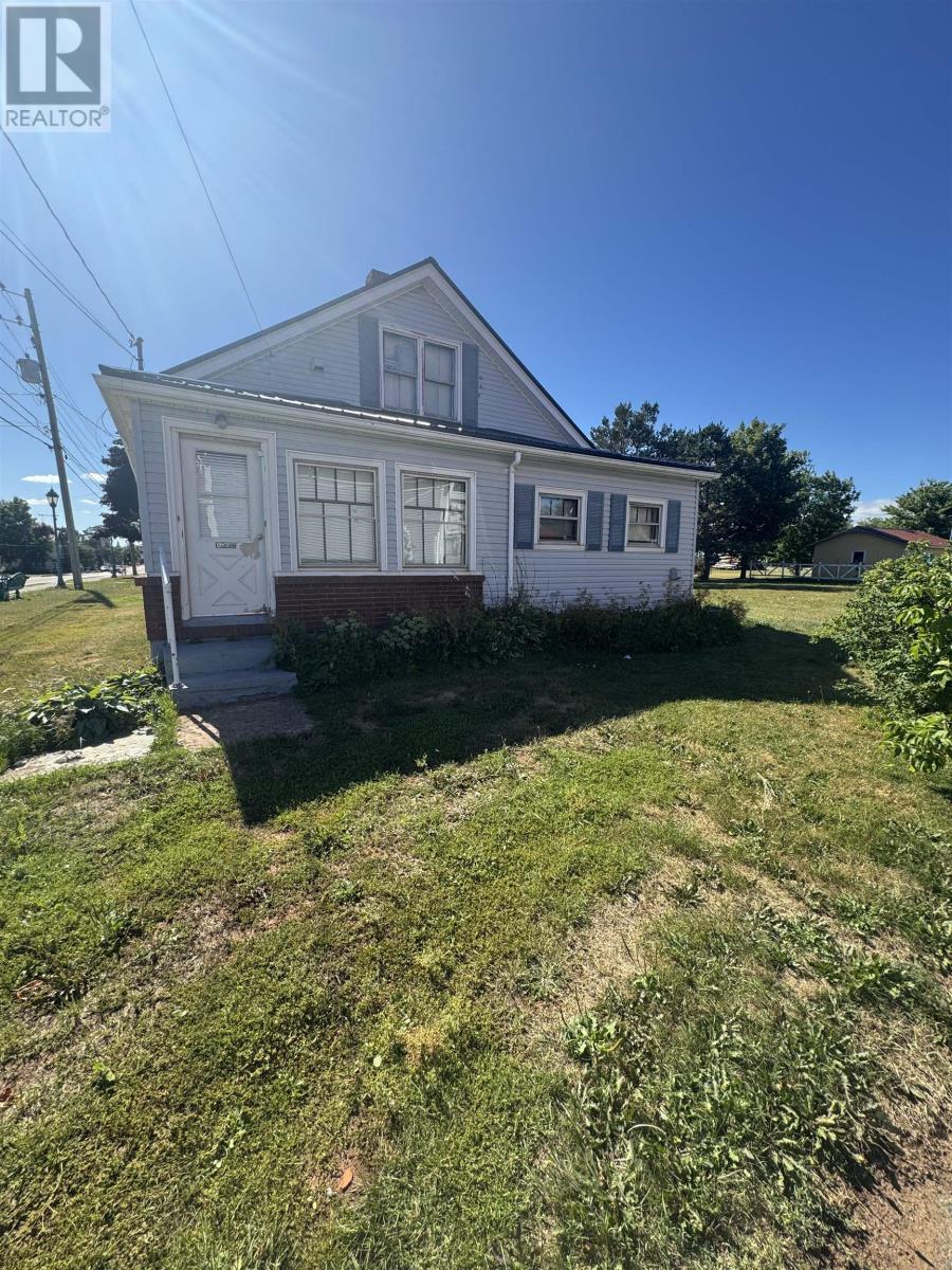 81 Water Street, Georgetown, Prince Edward Island  C0A 1L0 - Photo 2 - 202607491