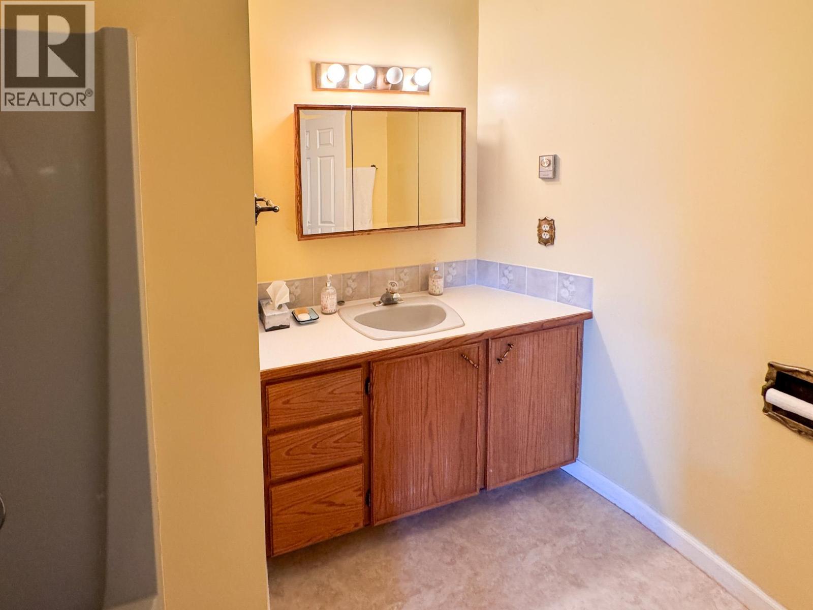 3826 33rd Street Osoyoos Photo 15