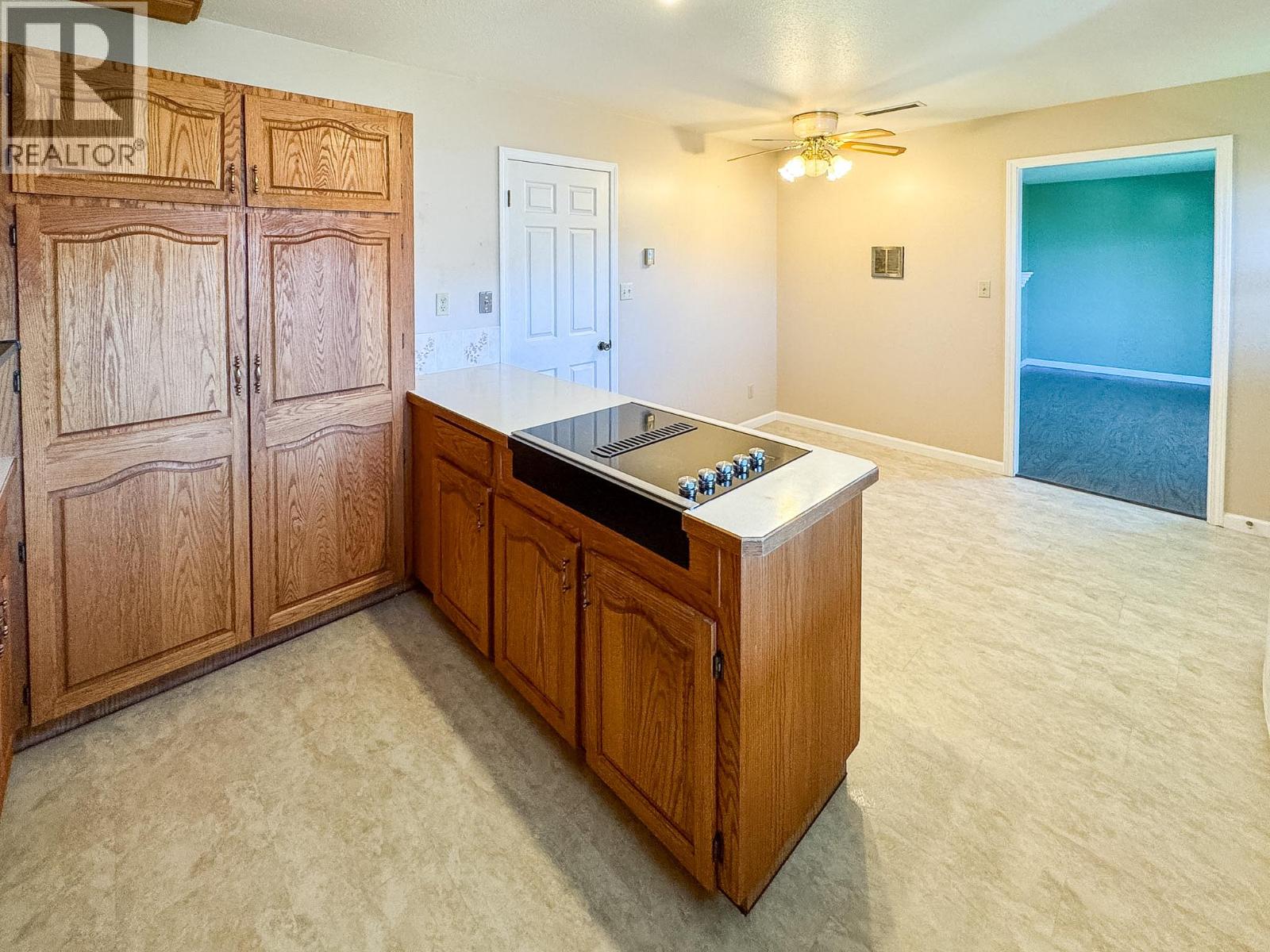 3826 33rd Street Osoyoos Photo 3