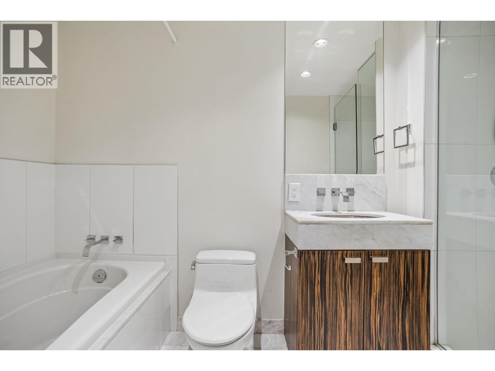 2203 788 Richards Street, Vancouver, British Columbia  V6B 0C7 - Photo 9 - R3110957