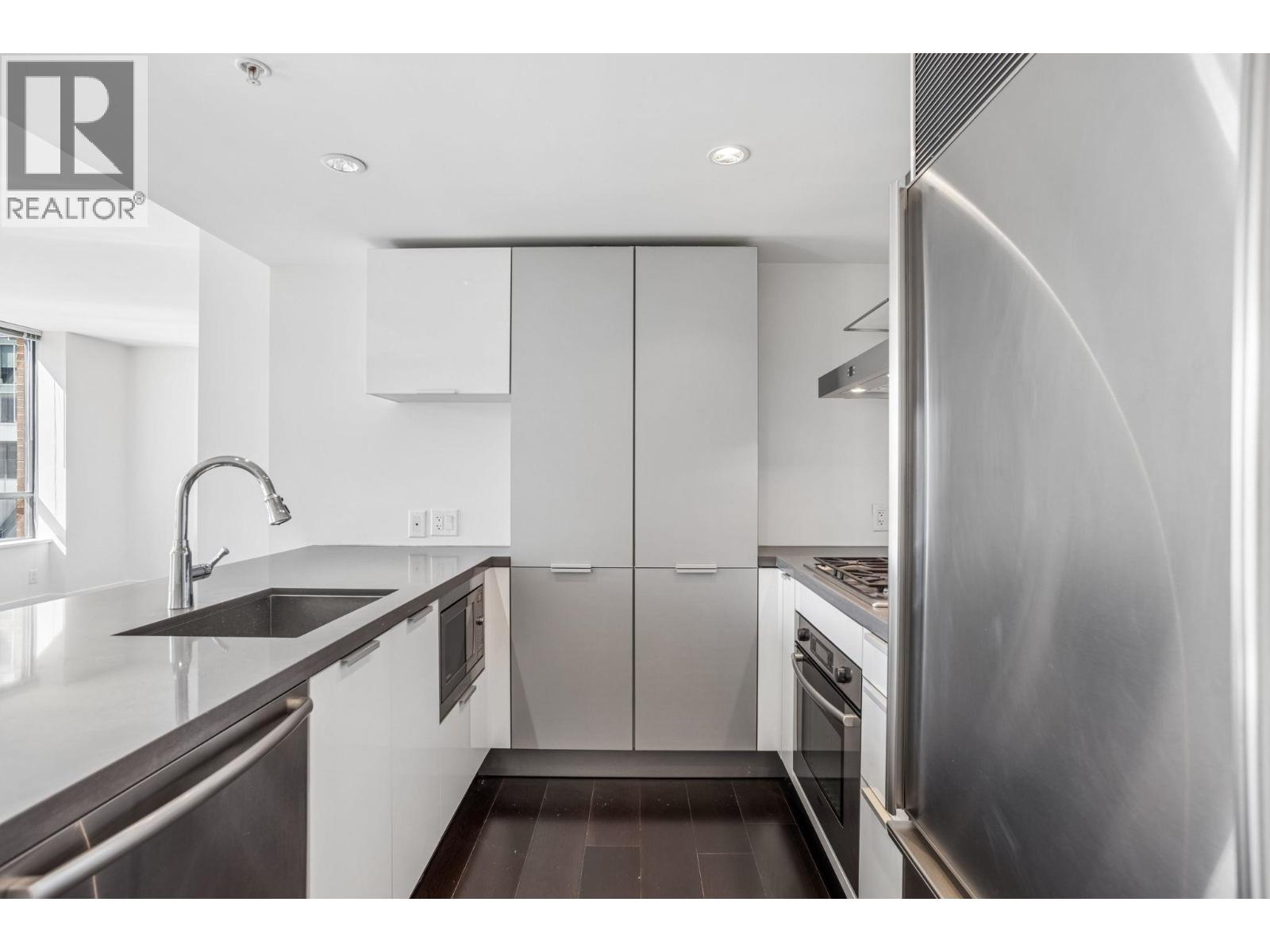 2203 788 Richards Street, Vancouver, British Columbia  V6B 0C7 - Photo 7 - R3110957