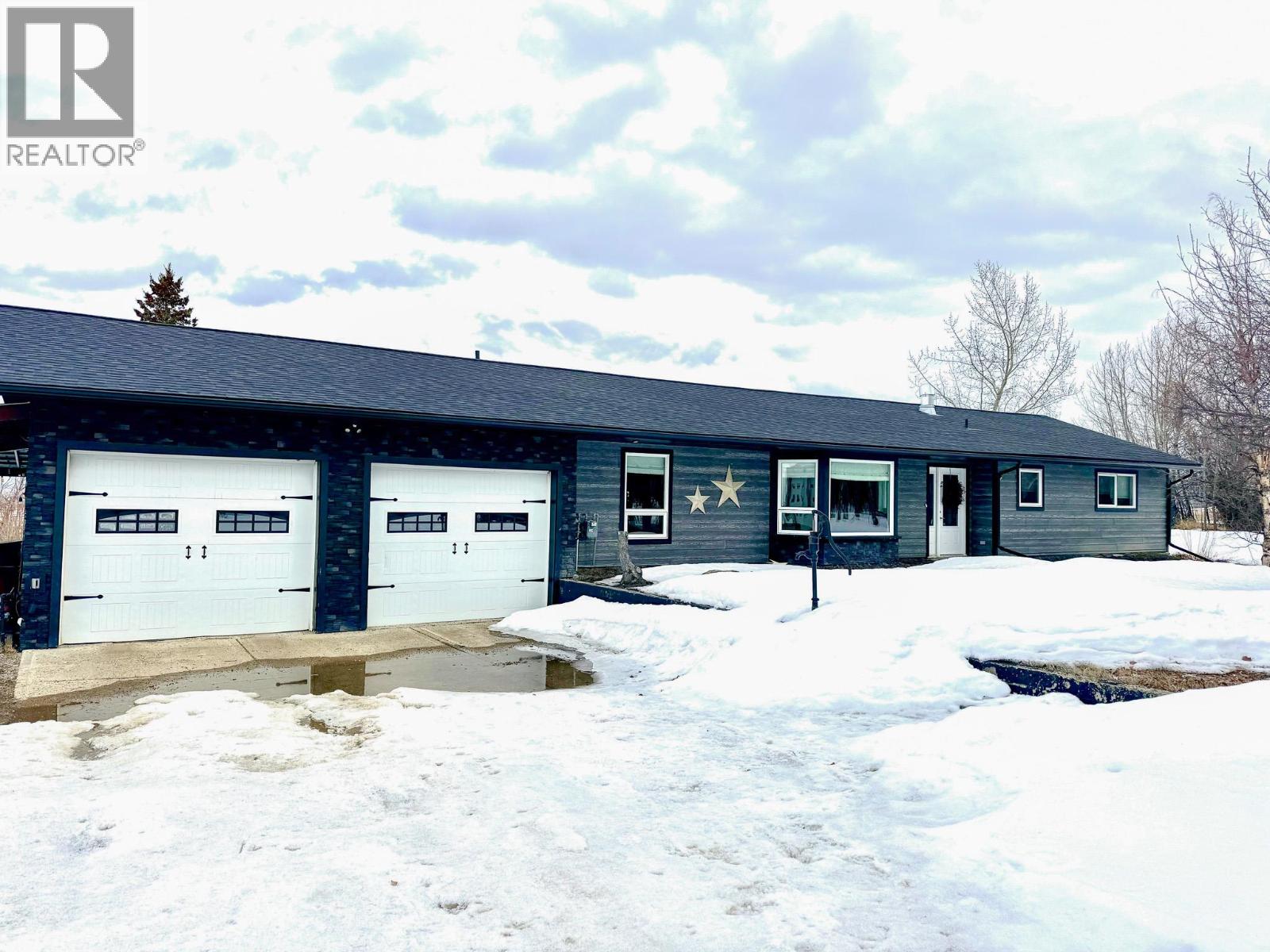 9084 227 Road, Dawson Creek, British Columbia