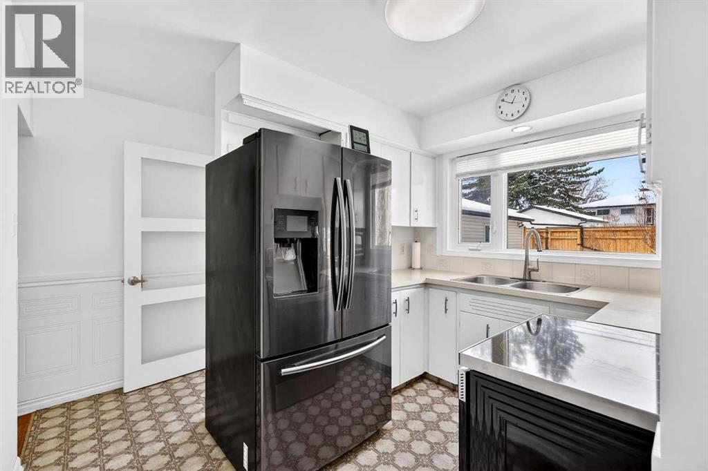 33 Warwick Drive Sw, Calgary, Alberta  T3C 2R5 - Photo 15 - A2297421